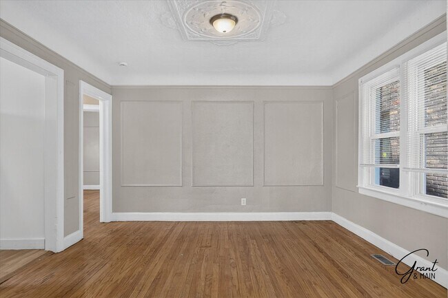 Building Photo - $1675 - Fitzgerlad Brick 3 Bedroom 2 Bath