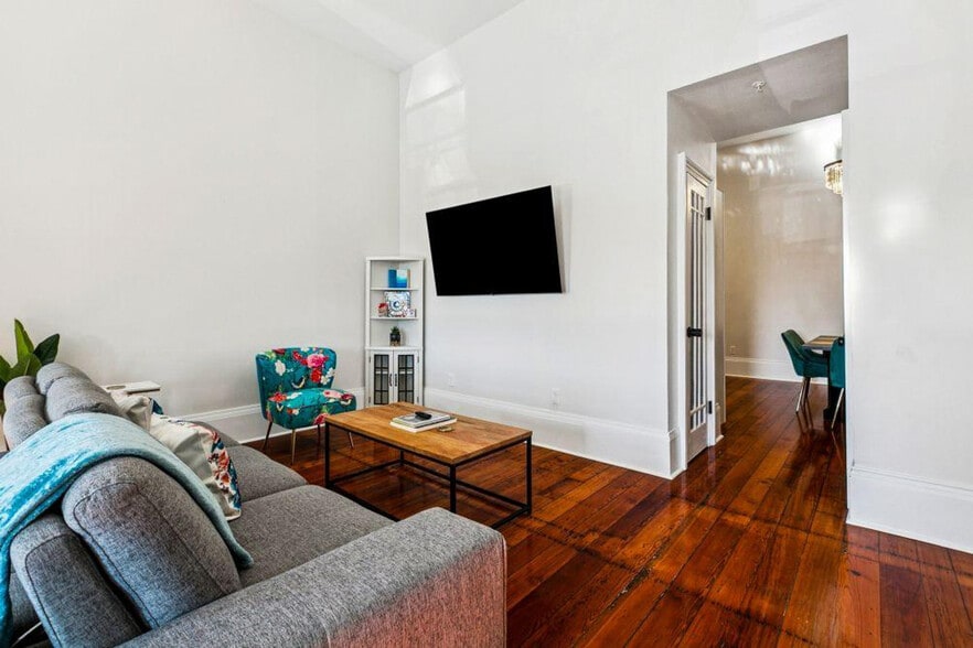 Building Photo - 1725 Robert C. Blakes Sr. Dr