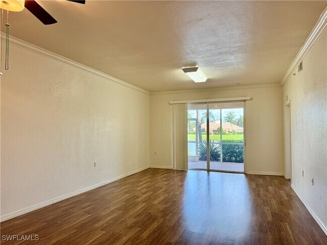 Building Photo - 8450 Kingbird Loop