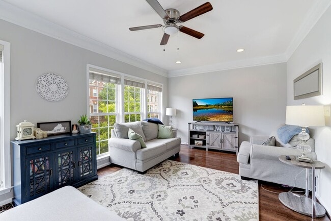 Building Photo - 43149 Crosswind Terrace