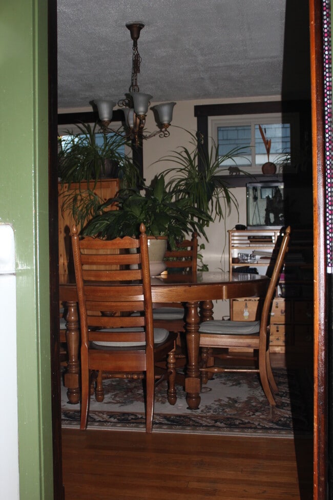 Building Photo - 1004 Winterton St