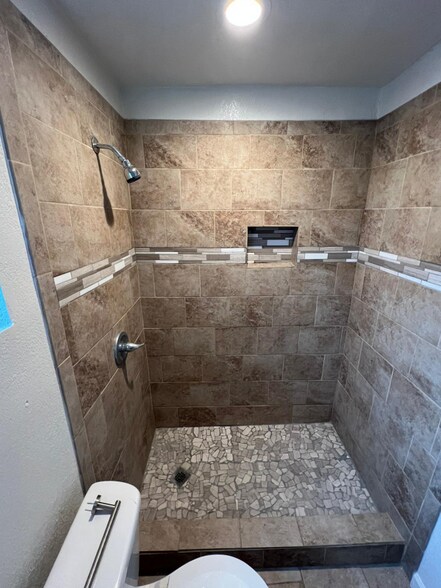 Building Photo - 3311 Hueco Ave