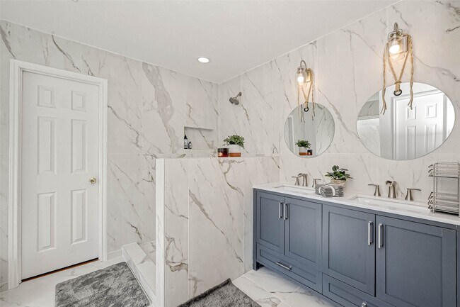 Building Photo - 16535 Oat Mill Dr