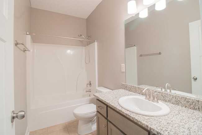 Building Photo - 6 Eagle Nest Dr