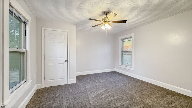 Building Photo - 2728 E Virginia Beach Blvd