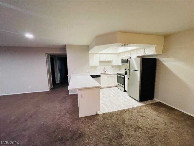 Building Photo - 8410 Eldora Ave