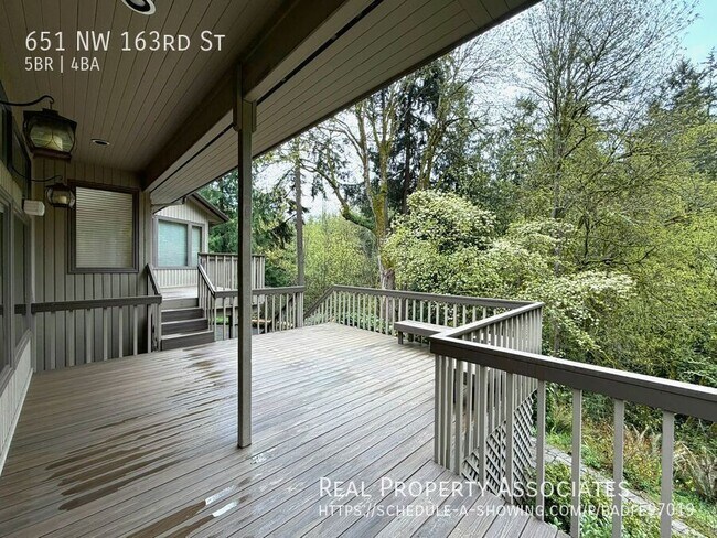 Building Photo - 651 NW 163rd St