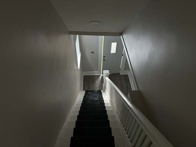 Building Photo - 2136 Miner St