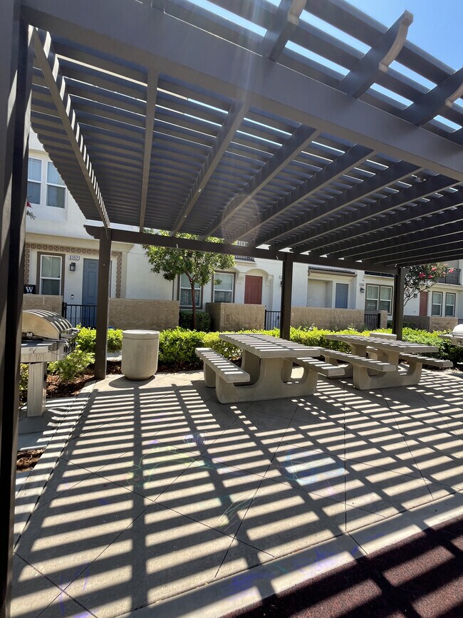 Building Photo - 12432 Constellation St