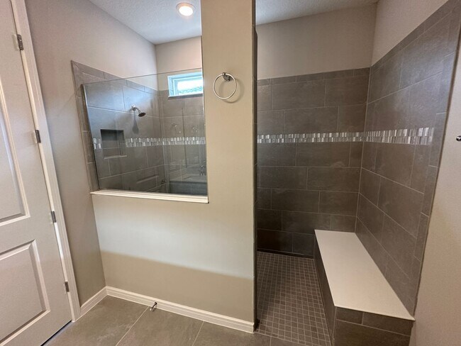 Building Photo - Stunning 4/2 close to Lake Nona!!
