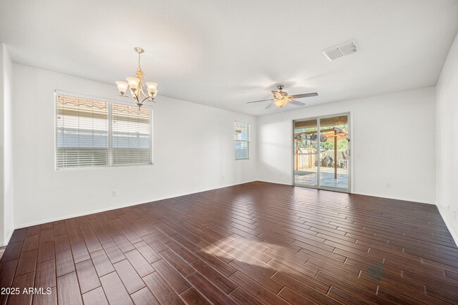 Building Photo - 2814 W Apollo Rd