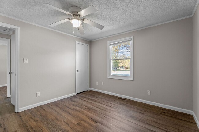 Building Photo - 114 Arrowood Dr