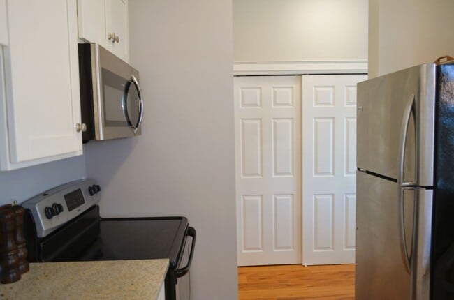 Building Photo - Winter Rental: Pirate's Cove (Pet-friendly!)