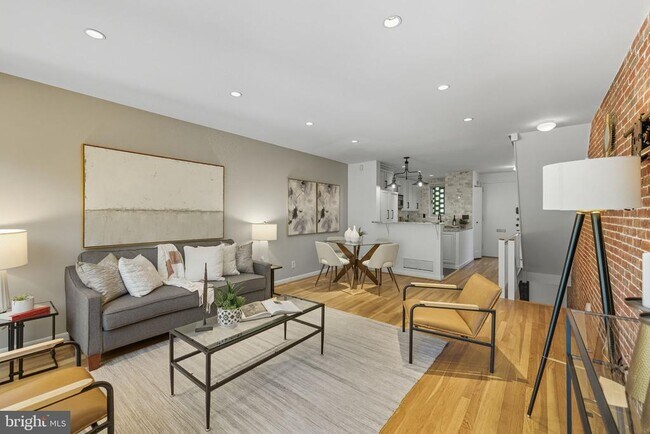 Building Photo - 237 G St SW