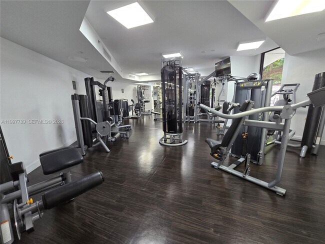 Building Photo - 3300 NE 192 St