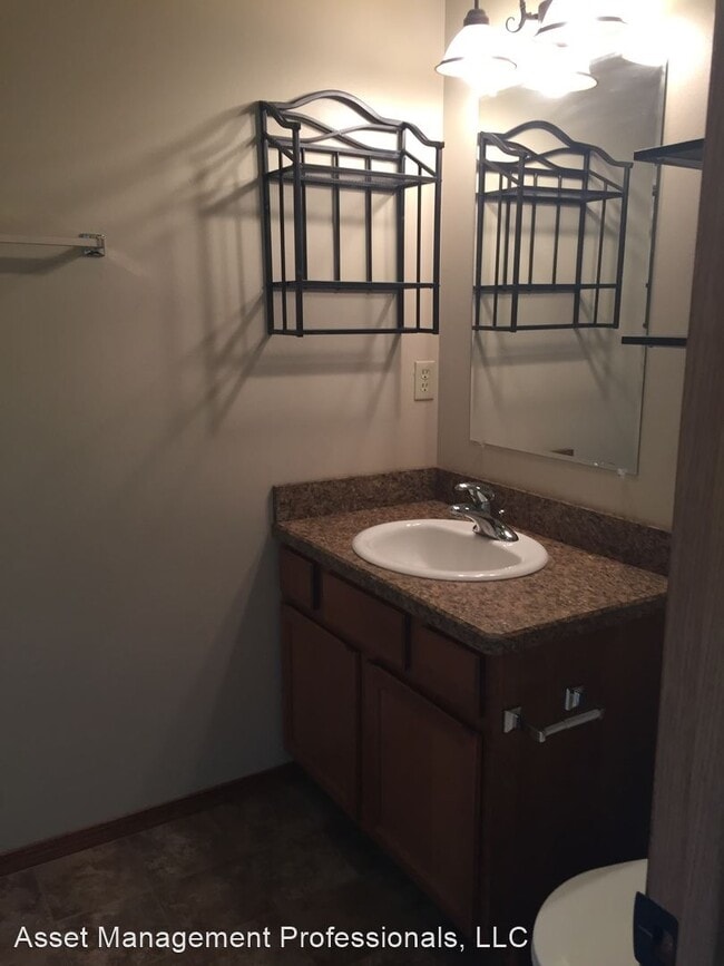 Building Photo - 710-714 Pebble Beach Rd