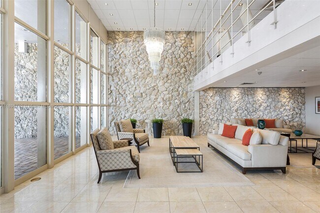 Building Photo - 3111 N Ocean Dr