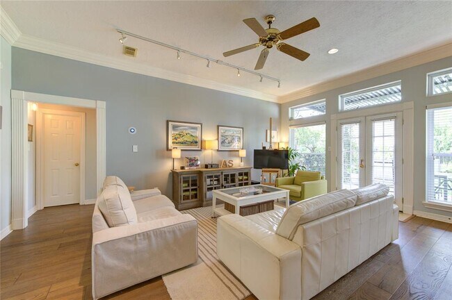 Building Photo - 5222 Summer Snow Dr