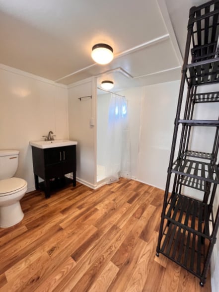 Building Photo - 15012 Lemoli Ave