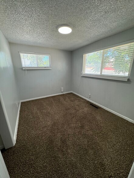 Building Photo - 4676 S 1300 E