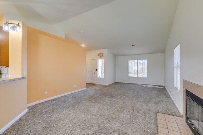 Building Photo - Updated Mediterranean-Style Home with Priv...