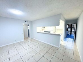 Building Photo - 4501 Treehouse Ln