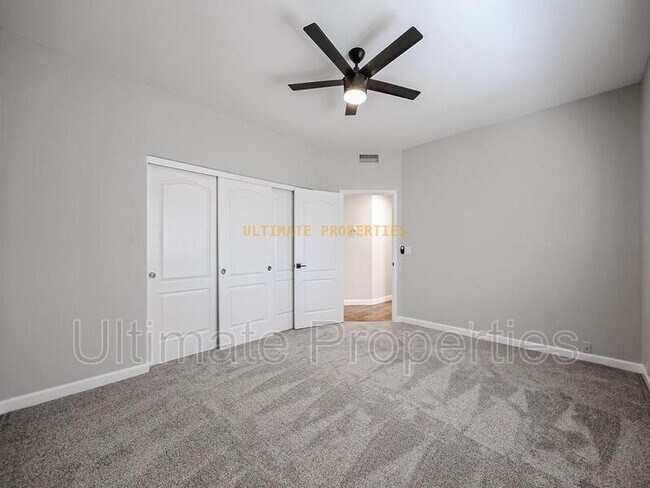 Building Photo - 10033 N 55th Pl