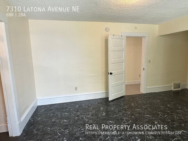 Building Photo - 7310 Latona Ave NE