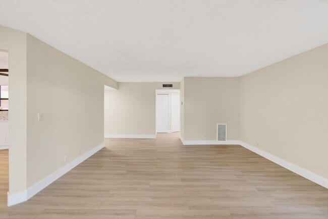 Building Photo - 5900 Camino Del Sol