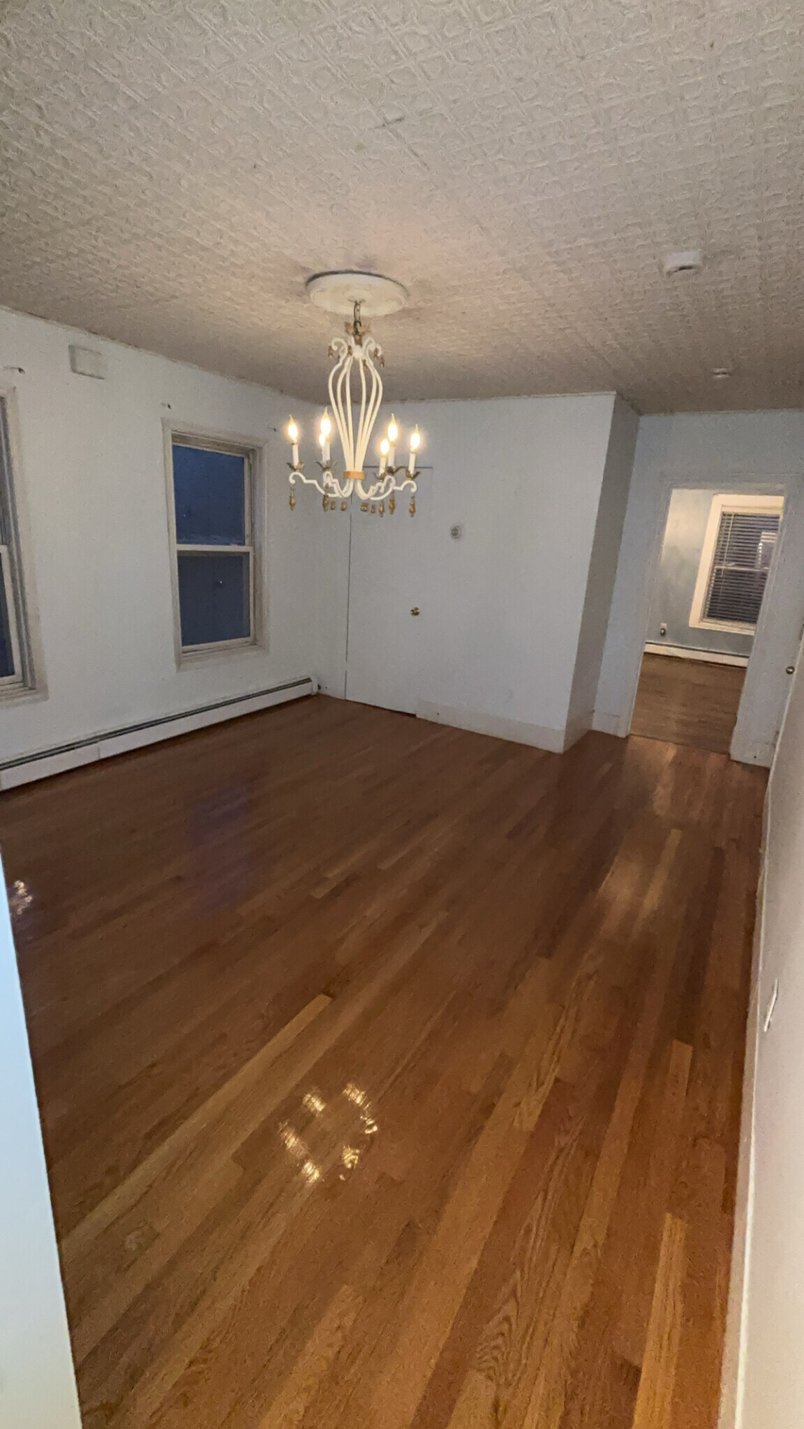 Building Photo - 3 Autumn St