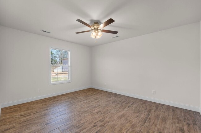 Building Photo - 34/38 Benton Hill