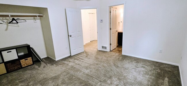 Building Photo - 7743 Blarney Stone Pl NW