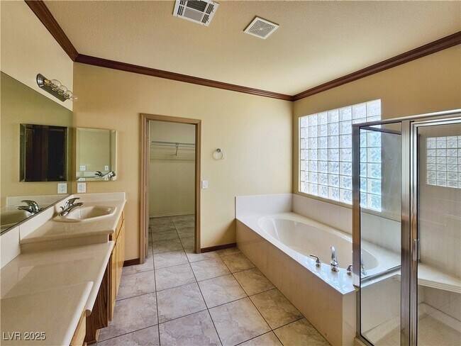 Building Photo - 10224 TRESOR Ct