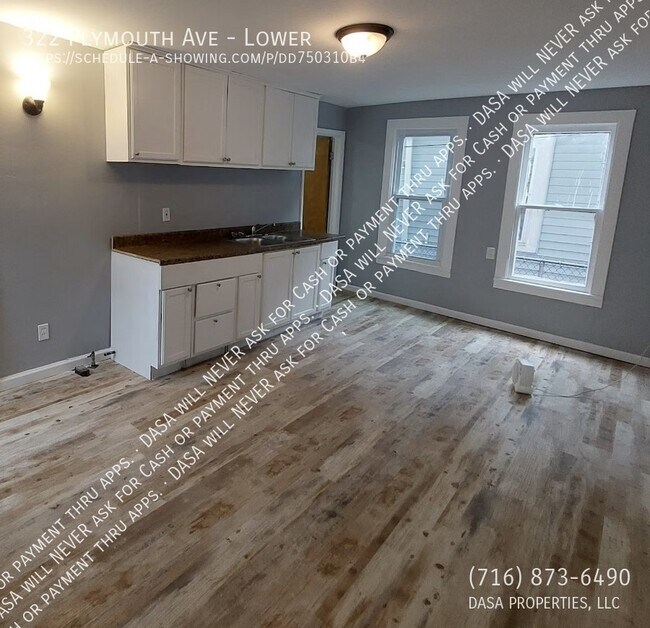 Building Photo - 322 Plymouth Ave