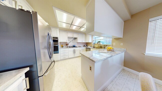 Building Photo - 43499 Southerland Way