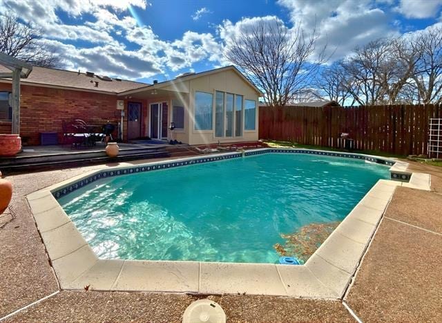 Building Photo - 5533 King Dr