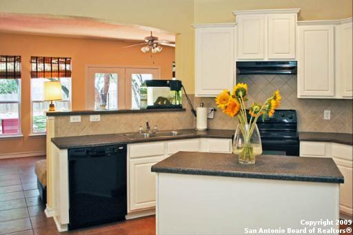 Building Photo - 4707 Shavano Ct