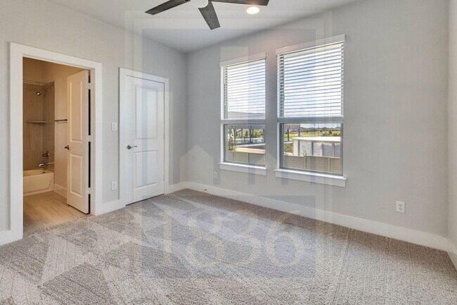 Building Photo - 129 Shadduck Wy