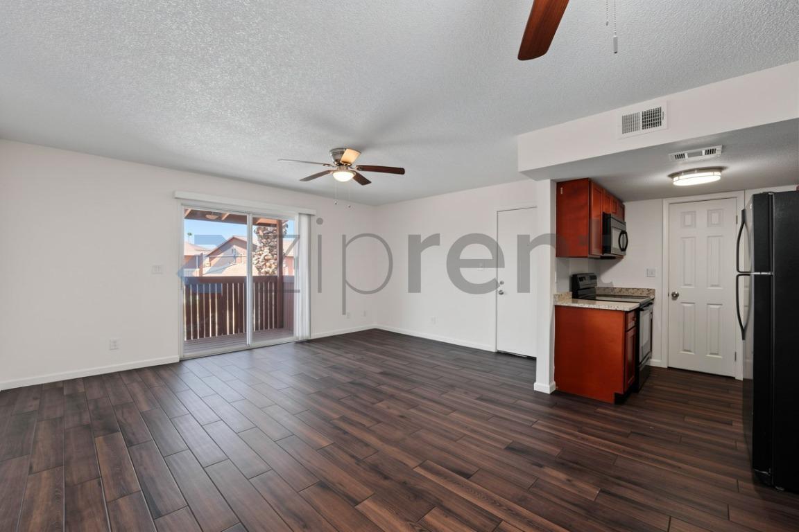 Building Photo - Unit 602