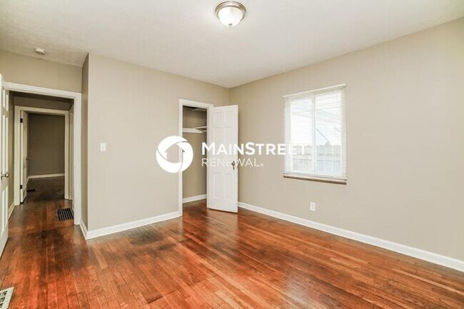 Building Photo - 3 Bedroom Pet-Friendly Home in Columbus, O...