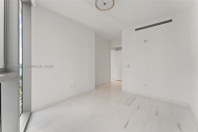 Building Photo - 300 Biscayne Blvd