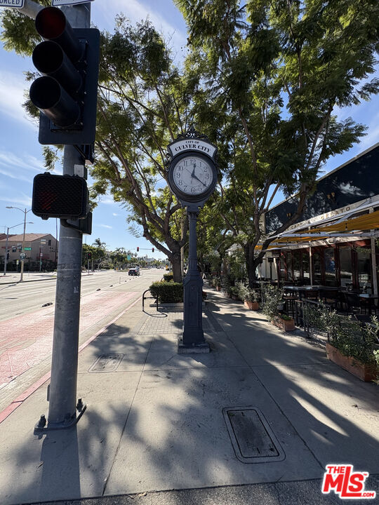 Building Photo - 4181 Lincoln Ave