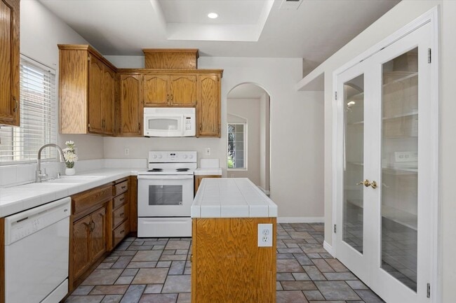 Building Photo - 9814 Autumn Serenade Ct