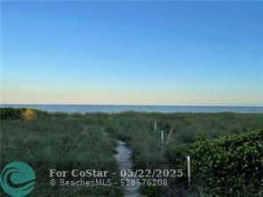 Building Photo - 4564 El Mar Dr