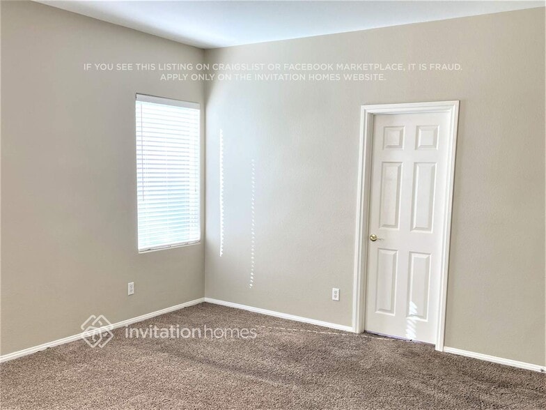 Building Photo - 2687 Thornview St