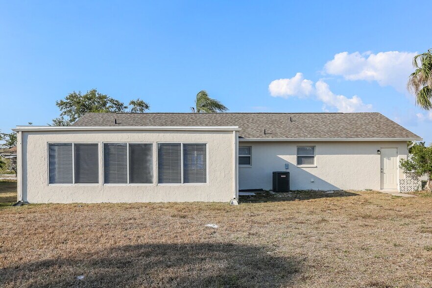 Building Photo - 6248 Drucker Cir