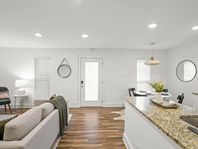 Building Photo - 5820 Berkman Dr