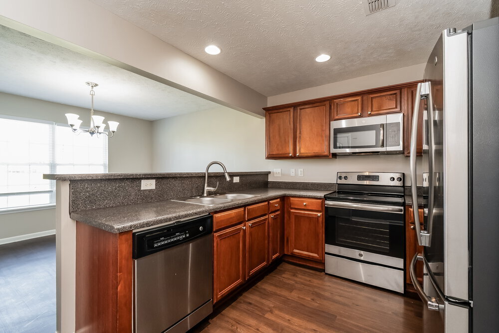 Building Photo - 1025 Lakewalk Dr