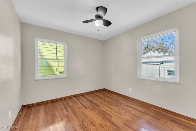 Building Photo - 12521 Park Knoll Dr