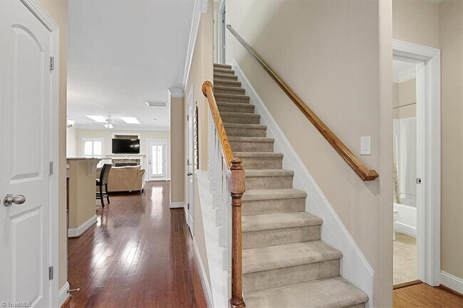 Building Photo - 1475 Neville Gardens Ln